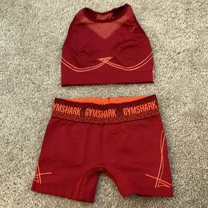 Gymshark Apex Seamless Set (sports bra and shorts) Red